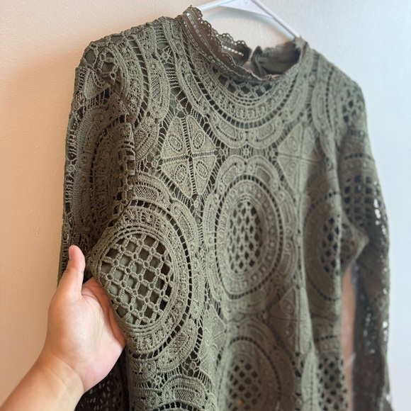 Ultra Pink Tops - Ultra Pink Olive Crochet Top